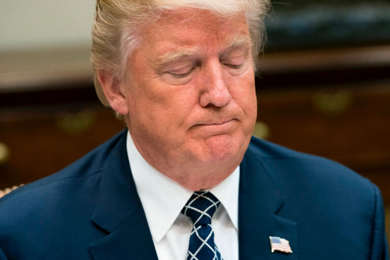 104593547-GettyImages-818182434-donald-trump